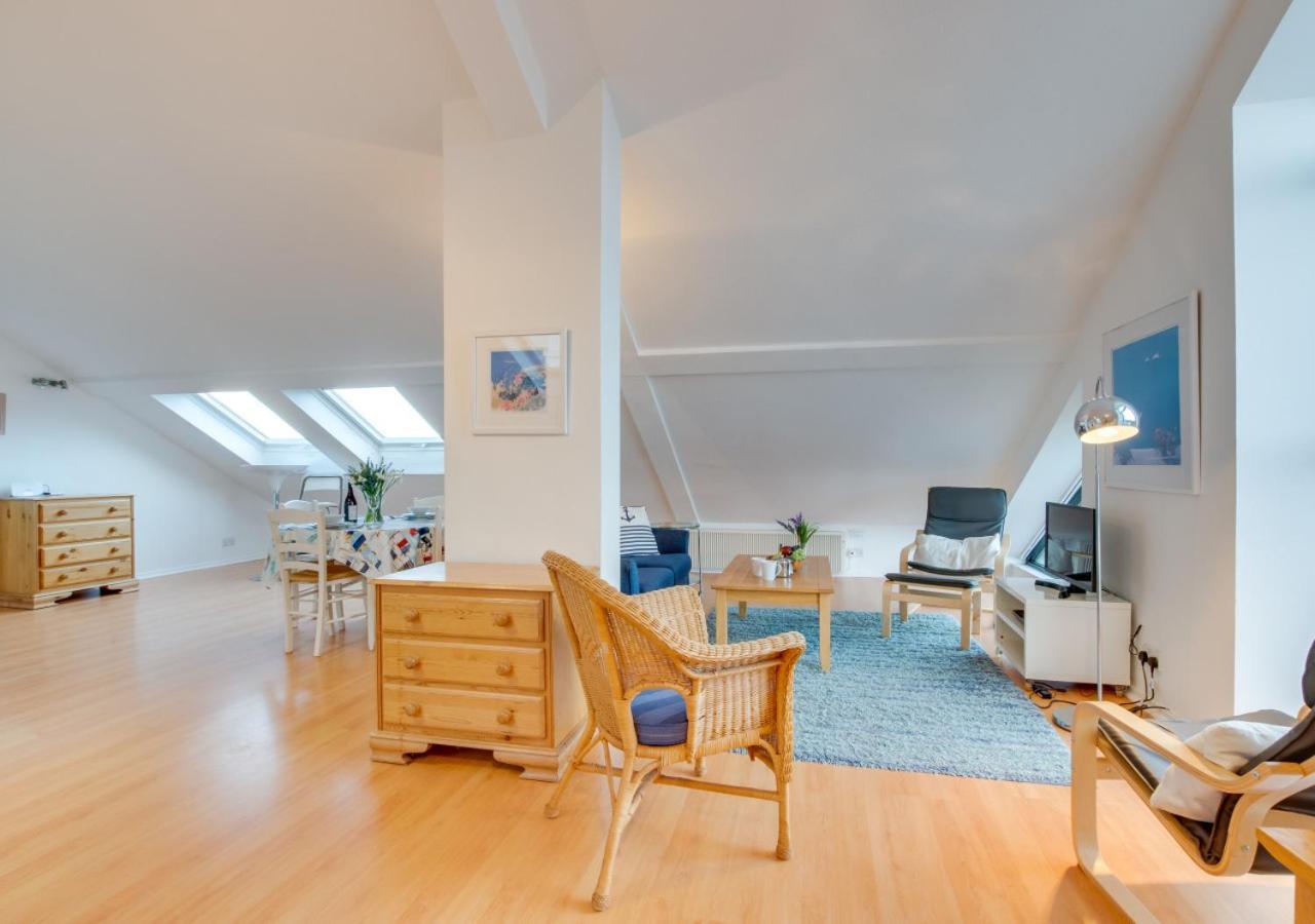48 St Nicholas Court St Ives  Luaran gambar